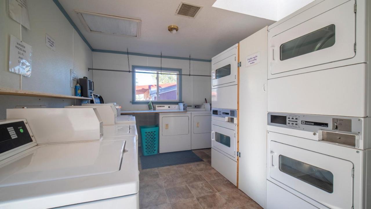 Outdoor Glamping Large 5Th Wheel Setup Ok4A Apartment Moab Bagian luar foto